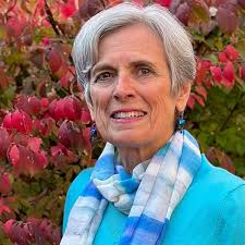 Amazon.com: Under A Jungle Moon: 9781955872140: Martens, Kathleen L: Books