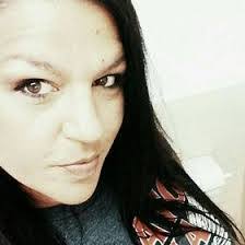 Shana Oliver's Instagram, Twitter & Facebook