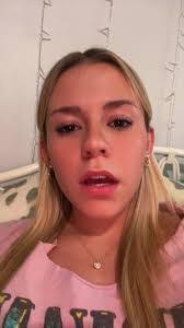 Sadie Wakefield's Instagram, Twitter & Facebook