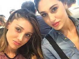 Un'esplosione di colore e grafismi ispirata alla loro terra, l'argentina. La Nueva Coleccion De Bikines Me Fui 2015 De Belen E Cecilia Rodriguez Arpa Blog Moda Belleza Y Curiosidades