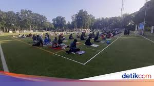 Berikut bacaan niatnya sebagai awal tata cara salat idul fitri sendiri. Momen Bahagia Diaspora Utrecht Belanda Bisa Shalat Idul Adha Berjemaah
