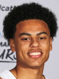 Darius Garvin's Instagram, Twitter & Facebook