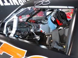 Most people judge engines not just by their horsepower and torque numbers but also by the engine size. Anatomy Of A Nascar Sprint Cup Series Racecar Railway Age