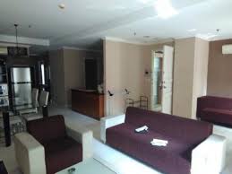 Sewa apartemen di berbagai wilayah di indonesia ⭐ harga apartemen disewakan mulai dari 1 juta per bulan ✔ sewa apartemen mingguan bulanan tahunan. Sewa Apartemen Gading Resort Residence Kelapa Gading Square 3 Bedrooms Full Furnished Large Living Room 130574