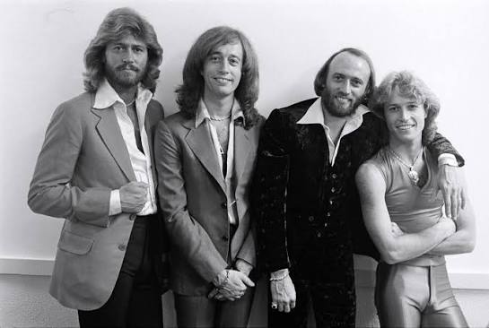 With Maurice Gibb's death in 2003, followed by Robin Gibb's in 2012, the Bee  Gees' long ride on the pop charts seemed to be over. But now the remaining  member of the