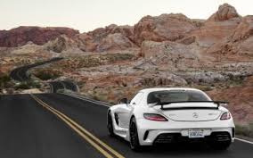 It is equipped with a 7 speed automatic. 40 Mercedes Benz Sls Amg Hd Wallpapers Hintergrunde