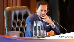 Anak perempuan kepada sultan brunei, sultan hassanal bolkiah ini dilahirkan pada 12 mac 1980. Thailand Juara Ini Daftar 10 Raja Terkaya Di Dunia