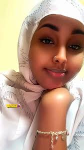 Hubadhu ➿️➿️➿️➿️➿️➿️➿️➿️ 👉Waan feete hojjattus namoonni badoon gaarii kee  dhiisanii dogoggora kee xiqqaa odeeysu. 👉Waan siif hin taane isaaniif  fakkaachuuf hin yaalin! 👉Hanga feete gaarii yoo taatehuu, yeroo hunda  wanti gaariin siif