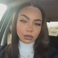 Bianca Hardeman's Instagram, Twitter & Facebook