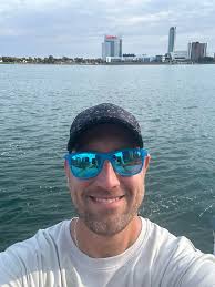 Introduction and welcome of new members in Detroit Free Press Marathon  Runners