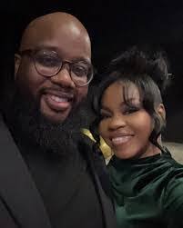 Michelle Fulks's Instagram, Twitter & Facebook