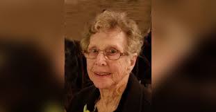 Jill Squires's Instagram, Twitter & Facebook