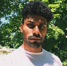 Aaron Kumar : r/LadyBoners