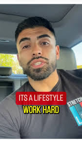 Arnold Macias's Instagram, Twitter & Facebook