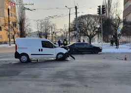 В селе вольное в днепропетровской области на украине нашли мертвым мэра кривого рога константина павлова, сообщил глава области валентин резниченко. Poehal Na Krasnyj Stal Vinovnikom Dtp V Krivom Roge Foto Novosti Krivogo Roga