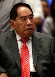 Born into a poor family, he strived hard to reach the position where. Henry Sy 94 Dies Philippines Richest Man And A Shopping Mall Tycoon The New York Times