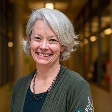 Laura Yee's Instagram, Twitter & Facebook