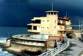 مطعم السرايا فى التسعينات أحد مطاعم سان جيوفانى ستانلى قبل بناء كوبرى ستانلى Ancient Alexandria Alexandria Egypt Cairo Egypt