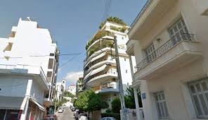 Το σχολείο μας εξυπηρετεί την ευρύτερη περιοχή των νοτίων προαστίων: Neos Kosmos Gynaika Me To Paidi Ths Agkalia Ekane Boytia 8anatoy Apo Ton 5o Orofo Polykatoikias Ellada Thepressroom Gr