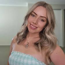 Blondes have more fun, right? Thankyou @evalynparsonssalon  @sami_evalynparsons for the freshen up🫶🏽 . . #hairstyle #balayage #beauty  #model #photoshoot #beautymodel #beauty #makeup #makeupmodel #outfits #pose  #modelo #modelshoot #fashionmodel ...