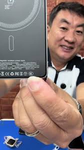 F15 Magnetic Suction 15W Fast Wireless Charging Powerbank