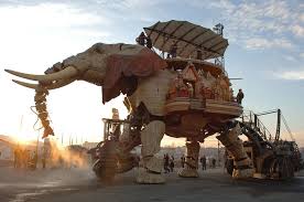 Le Grand Elephant Of The Machines Of The Isle Of Nantes A Sculptural And Mechanical Oasis Of Whimsical Creatures Inspired Nantes Mechanical Animals Steampunk