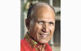 Famed Hawaiian baritone Gary Aiko lived life