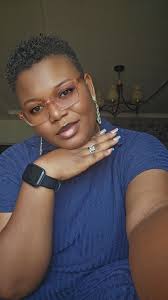 Instead of iPhone why not tell him to buy you a deep freezer and start  selling drinks and snacks 🙄be sensible for once 😏