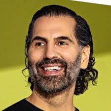 Sam Tabar's Instagram, Twitter & Facebook