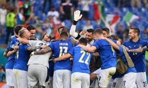 Siamo l'italia e scendiamo sempre in campo per portare a casa la vittoria». 12lrmbckcnelgm