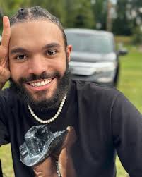 Robert Jr. (@theofficialrocc) • Instagram photos and videos