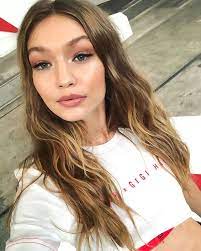 Gigi Hadid No Instagram Goddess Of Beauty Blond Vidy Makiyazha Pricheski
