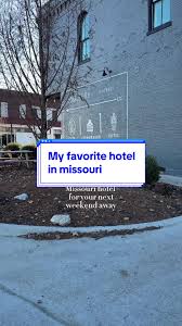 The Casablanca suite at Culture Boutique Hotel in Springfield has my whole  heart 💛 I would honestly live there if I could figure out a way to make  that happen haha . . #cultureboutiquehotel ...