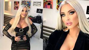 Vorbeşte mai sincer ca niciodată despre blestemul celebrităţii. Loredana Chivu O NouÄƒ OperaÈ›ie EsteticÄƒ Cum Au Surprins O Fanii