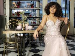 10 easy hairstyles for fine curly hair. Special Occasion Hairstyles For Naturally Curly Hair Glam Gowns Blog