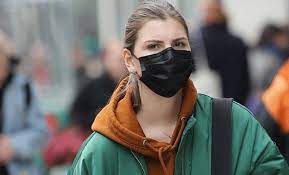 Maske Satisi Yasaklandi Mi Parayla Maske Satisi Bitti Mi Eczanelerde Marketlerde Maske Satisi Ucretsiz Mi Guncel Haberler Maskeler Siyah Cristiano Ronaldo