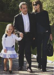 The man who once set up carla bruni and now french president nicolas sarkozy on a blind date, is now claiming that the power couple are hoping for their first child soon. Carla Bruni And Nicolas Sarkozy Hello Magazine Pictorial Russia 28 November 2017 Famousfix