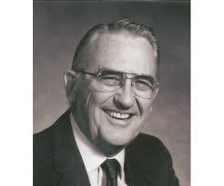 Kathy Mclane's Instagram, Twitter & Facebook