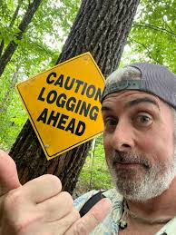 Thought this adventure time suncatcher I made would be appreciated here  🥰🩷