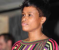 Graves po údajném rasistickém útoku opět hraje, pusu ale má na zámek