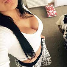 He is popular with sports persons. Arturo Vidal S Busty Sister Is Stealing His Thunder With Sexy Snaps