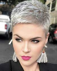 Pin By Sonja Vanooteghem On Kapsels Halflang Short Hair Styles Pixie Short Hair Styles Super Short Hair