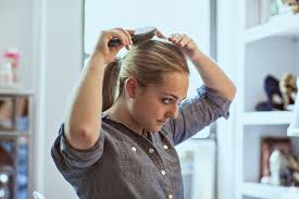 Gaya rambut wanita saat interview. 8 Tips Penampilan Yang Akan Membantumu Lolos Sesi Wawancara Kerja