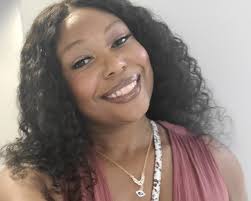 Jana Lyle's Instagram, Twitter & Facebook