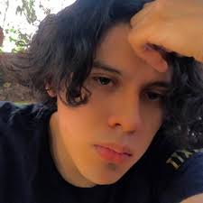 Melanie Aleman Flores (@Lanita2402)