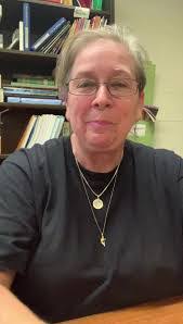 Linda Dills's Instagram, Twitter & Facebook