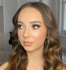 Gaby Katie Make up artist...