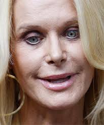 Judge rules against YouTube star in divorce court