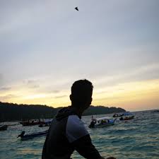 Lirik lagu selasa, 31 januari 2012. Stream Kustian Budak Jalanan By Hapi Giee Listen Online For Free On Soundcloud