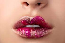Memilih merk lipstik ibarat memilih pasangan hidup, harus cocok, bagus dan tahan lama. 5 Lipstik Glossy Yang Bikin Bibir Cantik Tanpa Rasa Lengket Female Daily Line Today